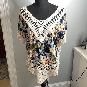 ⭐️ NWT Solitaire blouse